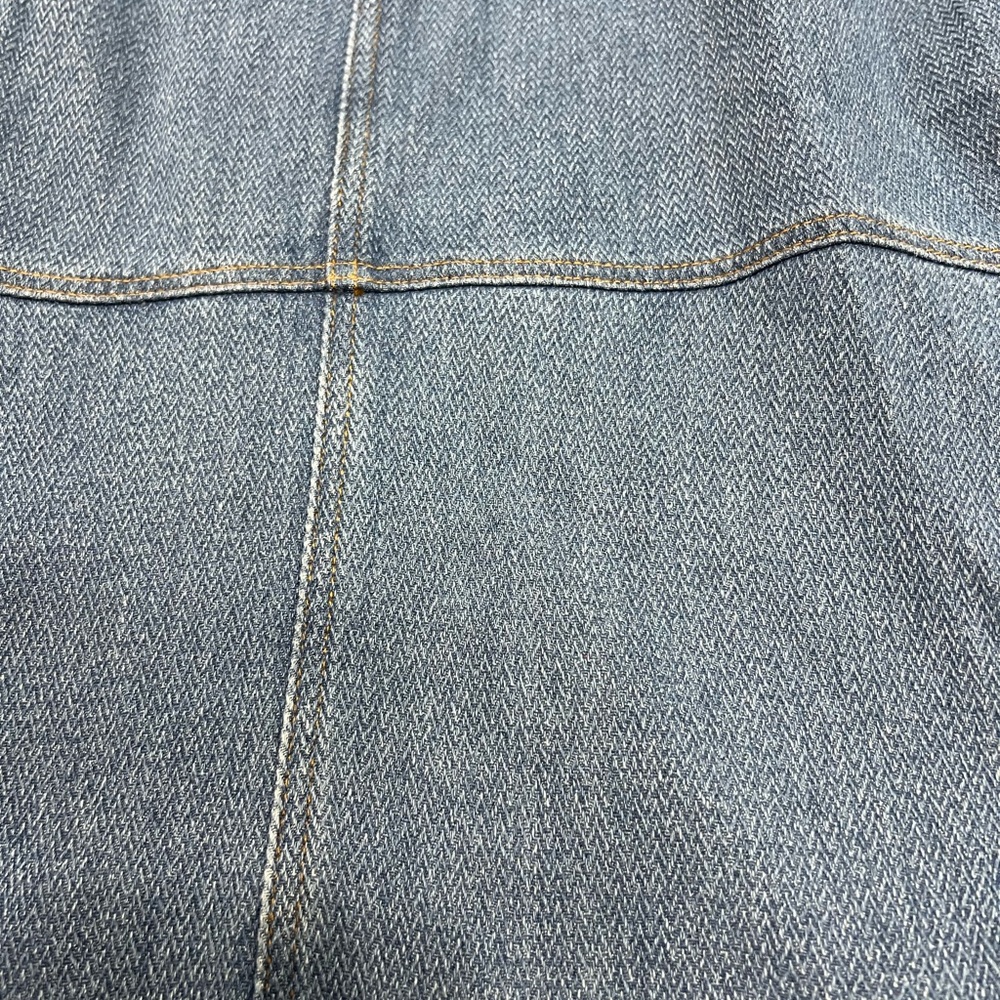 Elegant High-Low Denim Skirt - Picture 3 of 5